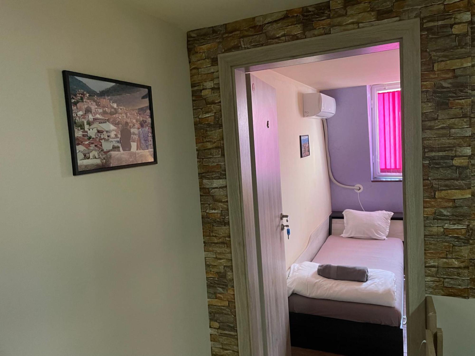 Cloud 9 Hostel Plovdiv Exteriör bild